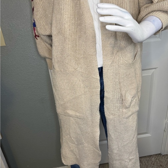 Knitted Long Cardigan Sweater Embroidered Flowers Chunky Size large. - Picture 5 of 11